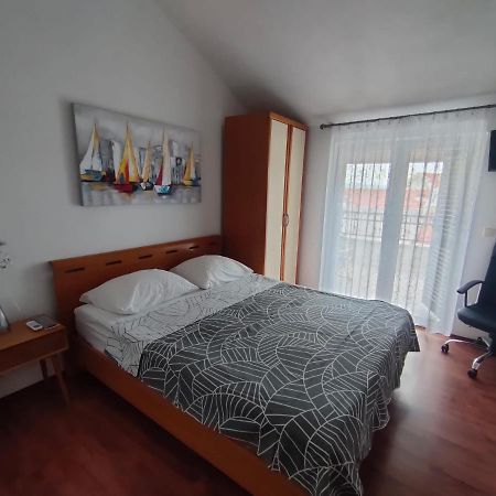 Baska Voda - Apartmani Vesna Номер фото