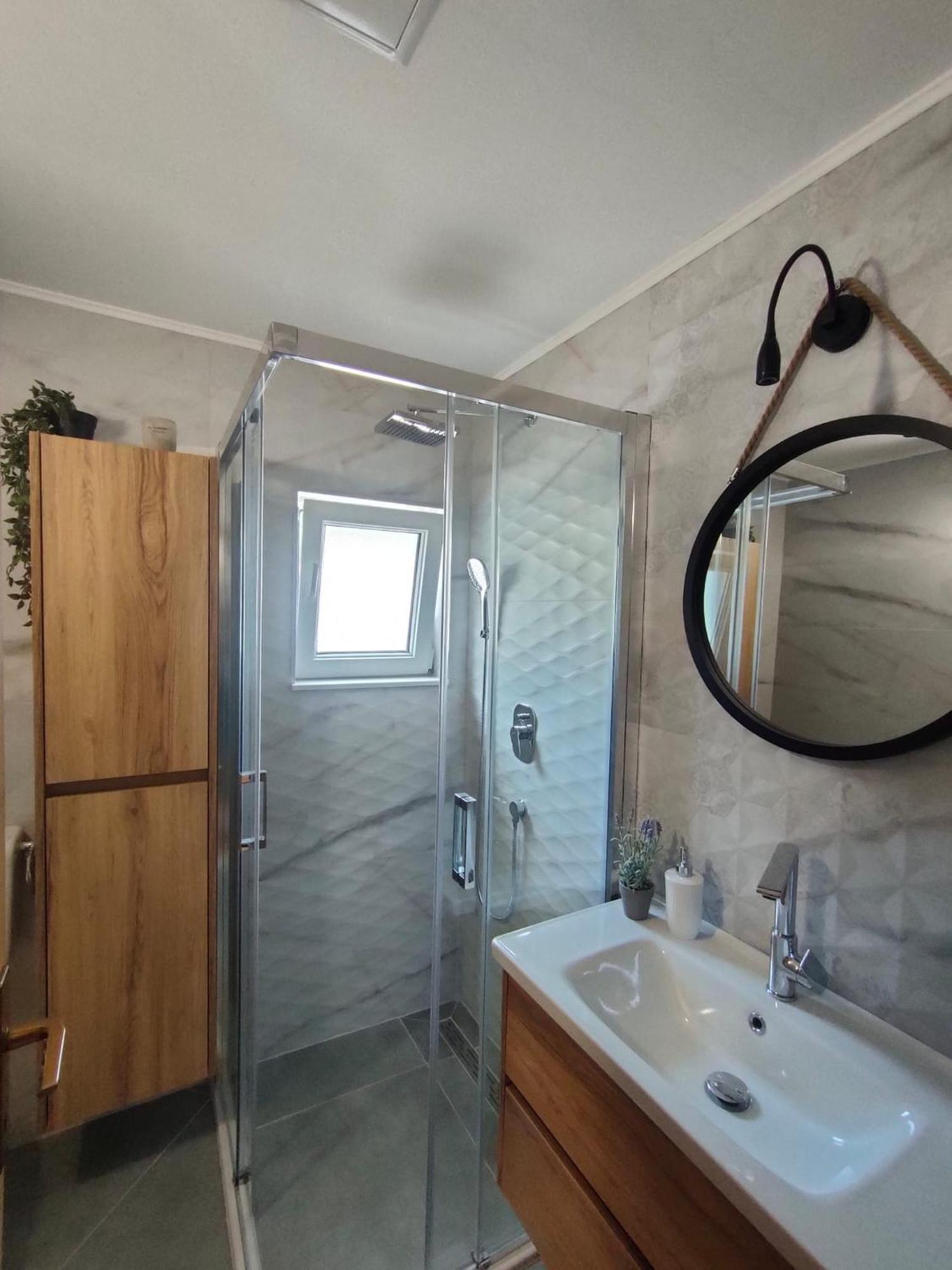 Baska Voda - Apartmani Vesna Номер фото