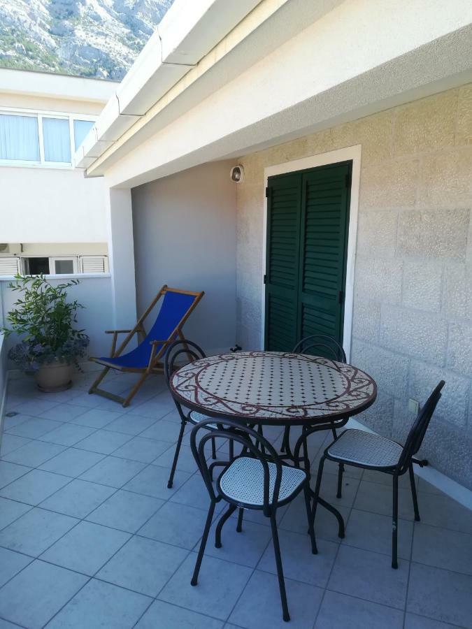 Baska Voda - Apartmani Vesna Экстерьер фото