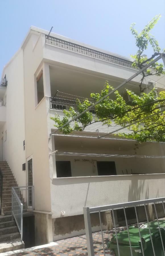 Baska Voda - Apartmani Vesna Экстерьер фото